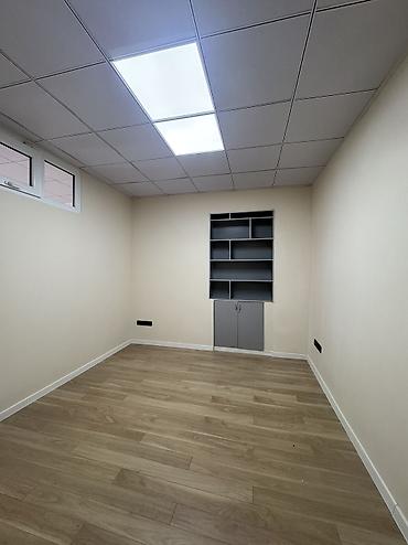 Аренда офисов: Аренда офисов, 100 м², В жилом комплексе, 1 линия, С отдельным входом, С отдельной кухней — 14