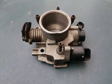 Auto delovi: Klapna gasa Lada 21214 Niva 1.7i. Polovno, ocuvano. Skinuto sa — 2