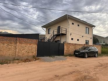 premium development: ✅ Продается 2 -этажный дом !!! 📍 Район : Чолпон -Ата 📐 Площадь : 6 — 1