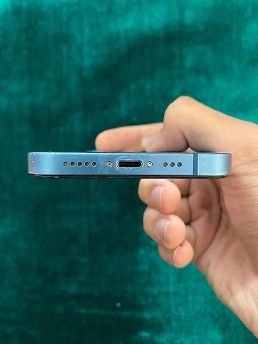 Apple iPhone: IPhone 13, Б/у, 128 ГБ, Голубой, 76 % — 8