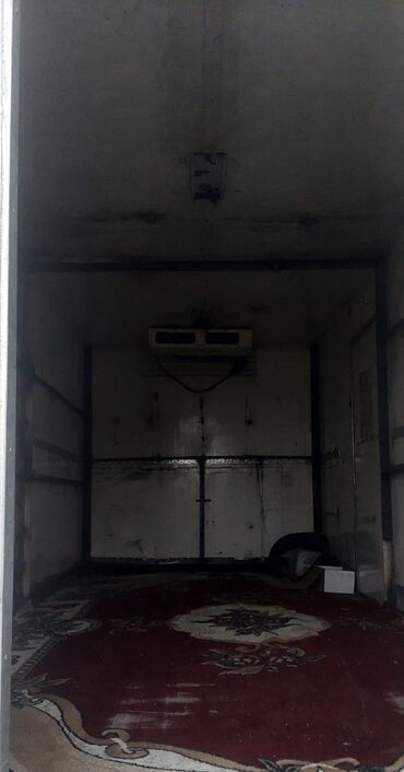 Yük maşınları: Soyuduculu yük maşını – 2005 il. Xüsusiyyətlər: - Furqon tipli yük — 11