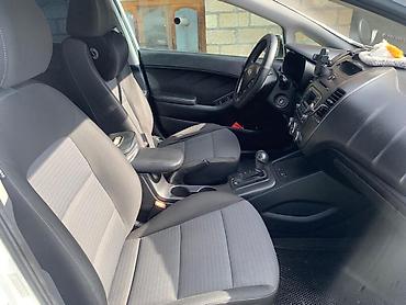 bmw x5 f15: Kia Forte: 1.8 l | 2015 il Sedan — 6