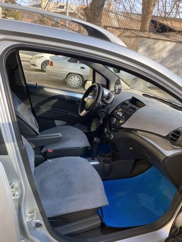 Chevrolet: Chevrolet Spark: 2011 г., 1 л, Автомат, Бензин, Хэтчбэк — 5