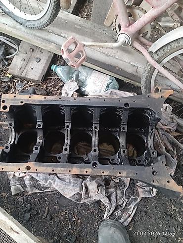 Другие автозапчасти: Комплект автозапчастей (разнородные позиции) Состав: - Блок цилиндров — 4