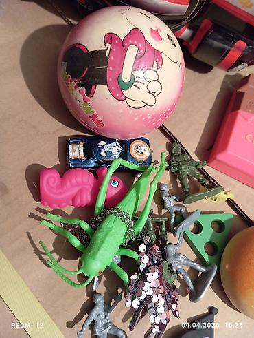 Игрушки: Игрушки бу пакетом: Барби, конструктор, рюгзак школьный для — 11