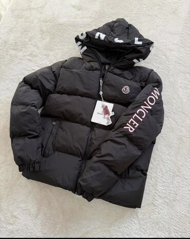 Zimske jakne: Muške jakne debele zimske S,M,L,XL,XXL veličine za samo 7500 din
pb — 6