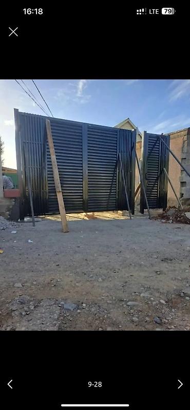 Откатные ворота: Металлические ворота с горизонтальными ламелями и вертикальными — 25