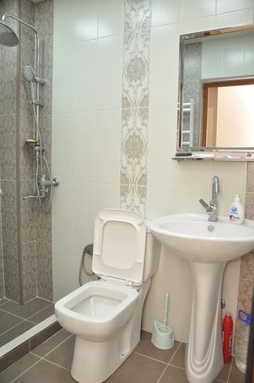 Qonaq otağı dəstləri: Masa və oturacaqlar — 12