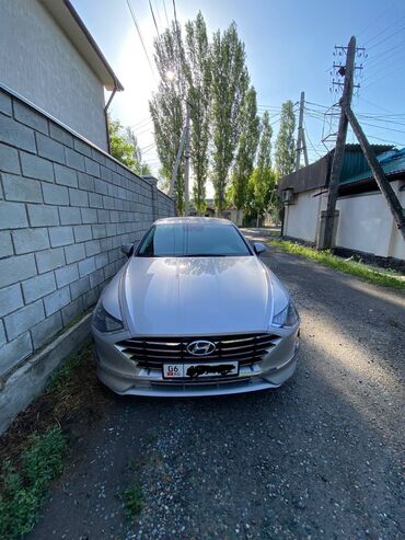 100000 сомдук машиналар: Hyundai Sonata: 2020 г., 2 л, Автоматические, Газ, Седан