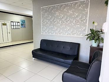 Аренда помещений свободного назначения: Сдается помещение 50 м2 75000 сом и депозит Первая линия. Доступ — 17