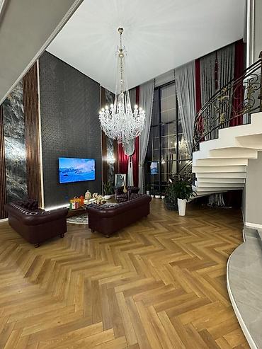 Продажа коттеджей и домов: 🏡 Продается шикарный особняк в престижном районе ж.м Кок-Жар ! Дом, в — 17