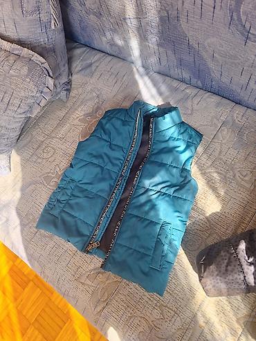 tifany jakne: Calvin Klein 3-4 y dečiji prsluk bez rukava, prošiven, tirkizno-plave — 1