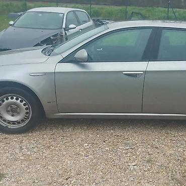auto otpad vrbas: ALFA ROMEO 159 KRILO 651 | Krilo za alfu 159 kod boje 651 oba na — 2