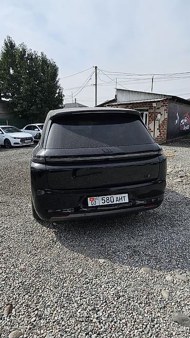 авто лупарик: Lixiang L8: 2024 г., 1.5 л, Автомат, Гибрид, Кроссовер — 3