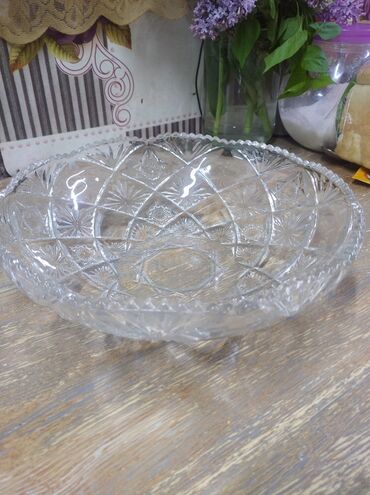 посуда бишкек фото: Салатница,фруктовница стеклянная новая глубокая красивая (диаметр 29