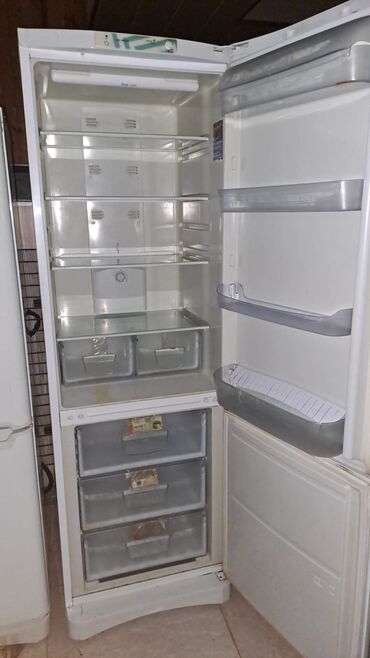 qefes satilir: 2 двери Холодильник Продажа