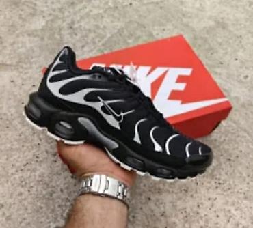 Patike: Svi modeli po 2850 din
br 36 do 46 — 23