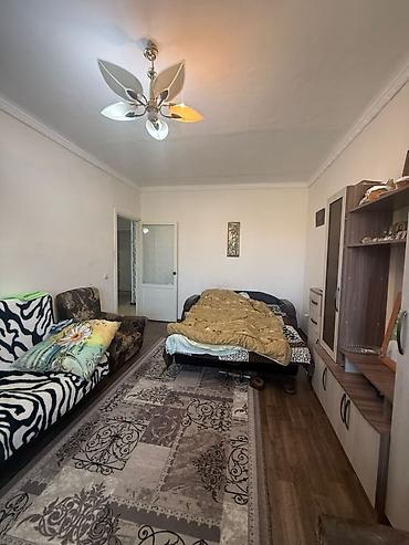 жилмасив умут: 2 комнаты, 50 м², Индивидуалка, 4 этаж — 9