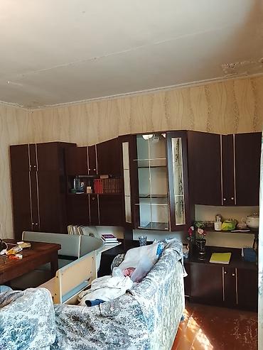 susə dolab: Qonaq otağı üçün bölməli mebel divarı - Rəng: tünd qəhvəyi (wenge — 2