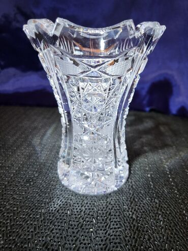 Vaze i saksije: Vaza, Staklo, Novo — 1