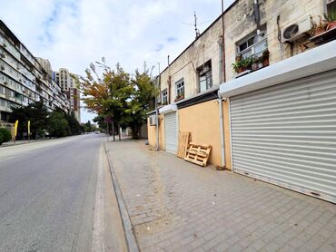 Kommersiya daşınmaz əmlakının satışı: Nərimanovda Azinko Binalarının yanında, əsas yolun qırağında Tam — 25