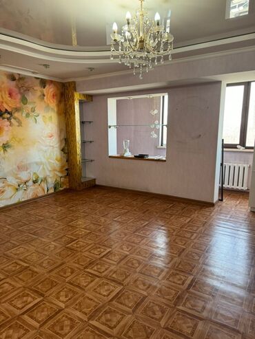 квартира совмин боконбаева: 3 комнаты, 79 м², Индивидуалка, 4 этаж, Старый ремонт
