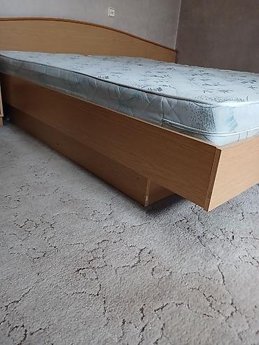 Двуспальные кровати: Кровать 2х спальная б/у,ДСП,цвет бежевый, есть подьемное устройство at lalafo.kg — 9 Двуспальные кровати: Кровать 2х спальная б/у,ДСП,цвет бежевый, есть подьемное устройство — 9