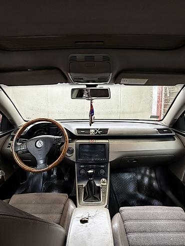 Volkswagen: Auto je u besprekornom stanju. Pre 8.000 km urađen mali servis — 6