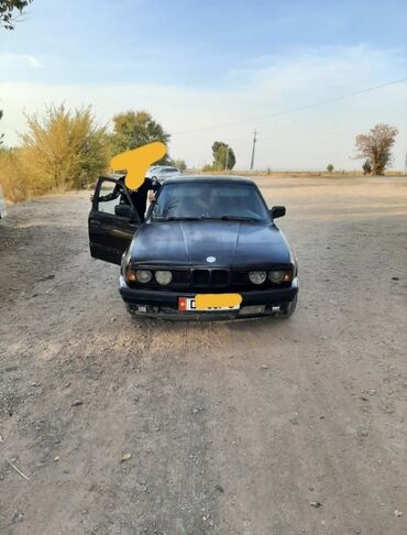 BMW: BMW 520: 1987 г., 2 л, Механика, Бензин, Седан