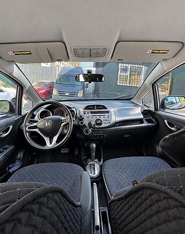 жааз: Honda Fit: 2011 г., 1.5 л, Автомат, Бензин, Хэтчбэк — 6