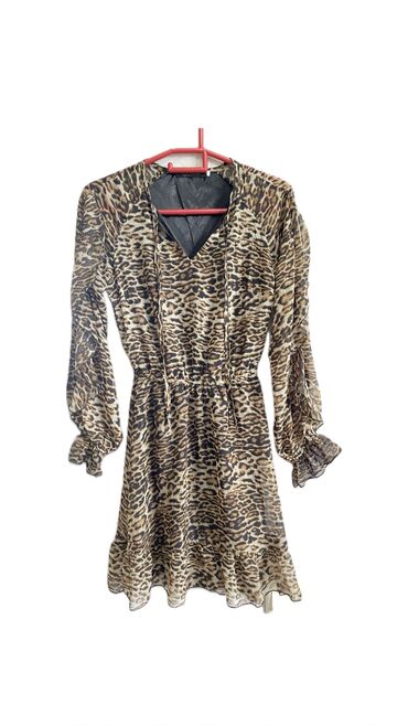 платье халат на новый год: Вечернее платье, Короткая модель, С рукавами, M (EU 38)