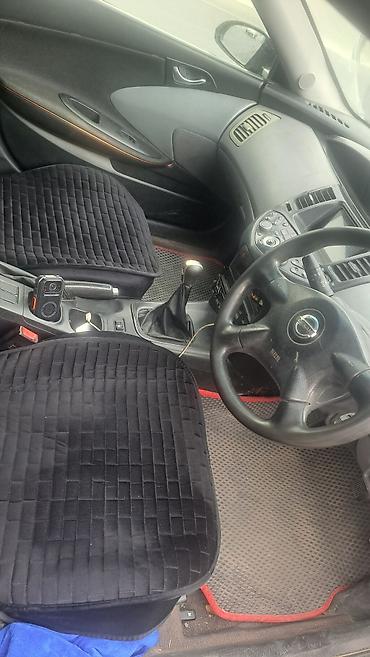 Унаа сатуу: Nissan Primera: 2002 г., 1.8 л, Кол менен иштөөчү, Бензин, Хетчбек — 2