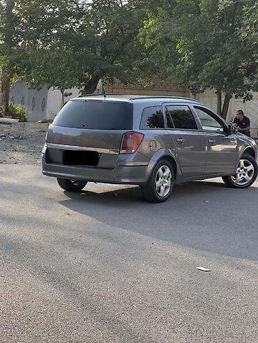 mesok satisi: Opel Astra H Caravan (universal) – boz rəngdə, 5 qapılı — 4
