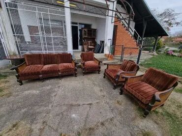 Stilske garniture: Stilska garnitura u odlicnom stanju, trosed i tri fotelje — 11