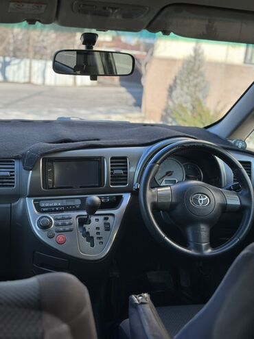 Toyota: Toyota WISH: 2004 г., 2 л, Автомат, Бензин, Универсал at lalafo.kg — 10 Toyota: Toyota WISH: 2004 г., 2 л, Автомат, Бензин, Универсал — 10