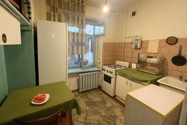 однокомнатная квартира цум: 1 бөлмө, 34 кв. м, Жеке план, 2 кабат, Эски ремонт