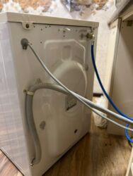 Paltaryuyan maşınlar: Samsung paltaryuyan satılır 100 manata.Əlaqə 0503628018 — 13