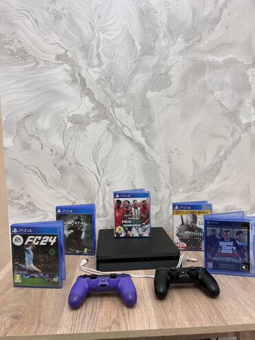 ноутбуки для офиса: PlayStation 4 В полном комплекте. 2 оригинальных джостика И