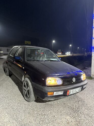 100000 сомдук машиналар: Volkswagen Golf: 1997 г., 1.6 л, Механика, Бензин, Хетчбек