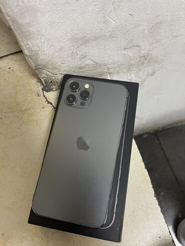 макбук аир м2: IPhone 12 Pro, Колдонулган, 256 ГБ, Графит, Коргоочу айнек, Каптама, Кабель, 90 %