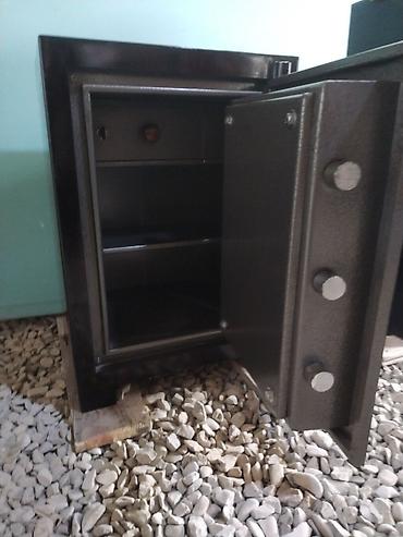 Seyflər: Seyf ucuz. Seyf Türk zavod malı. Seyf silah saxlamaq üçün böyük — 7