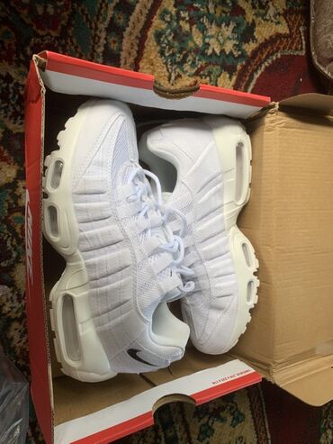 носки оптом найк: Мужские кроссовки, 40, Nike, Новый, цвет - Белый