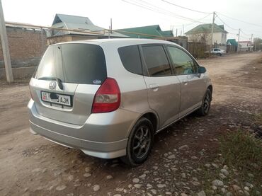 Honda: Honda Fit: 2002 г., 1.3 л, Вариатор, Бензин