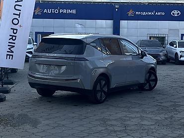 leapmotor c16: Электромобиль Aion Y (кроссовер) Кузов и дизайн: - Компактный — 2