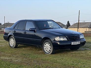 Mercedes-Benz: Mercedes-Benz C-Class: 1.8 l | 1983 il Sedan — 1