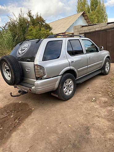 range rover 2002: Продаётся рамный внедорожник 5‑дверный, серебристый цвет, 4x4. Кузов — 4