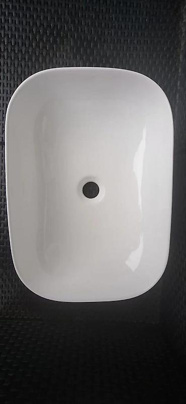 LAVABO SA SLAVINOM | Kao nova, cena za lavabo sa slavinom. Zadnja