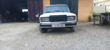 06 masın: Ağ rəngdə olan VAZ 2107 modeli satılır. Avtomobil yaxşı vəziyyətdədir