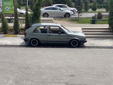 фольцваген: Volkswagen Golf: 1987 г., 1.3 л, Механика, Бензин, Хэтчбэк
