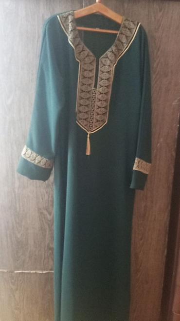 meqa maks: Yaşıl rəngli uzun abaya/kaftan - Model: Uzun, düz kəsim, rahat — 1